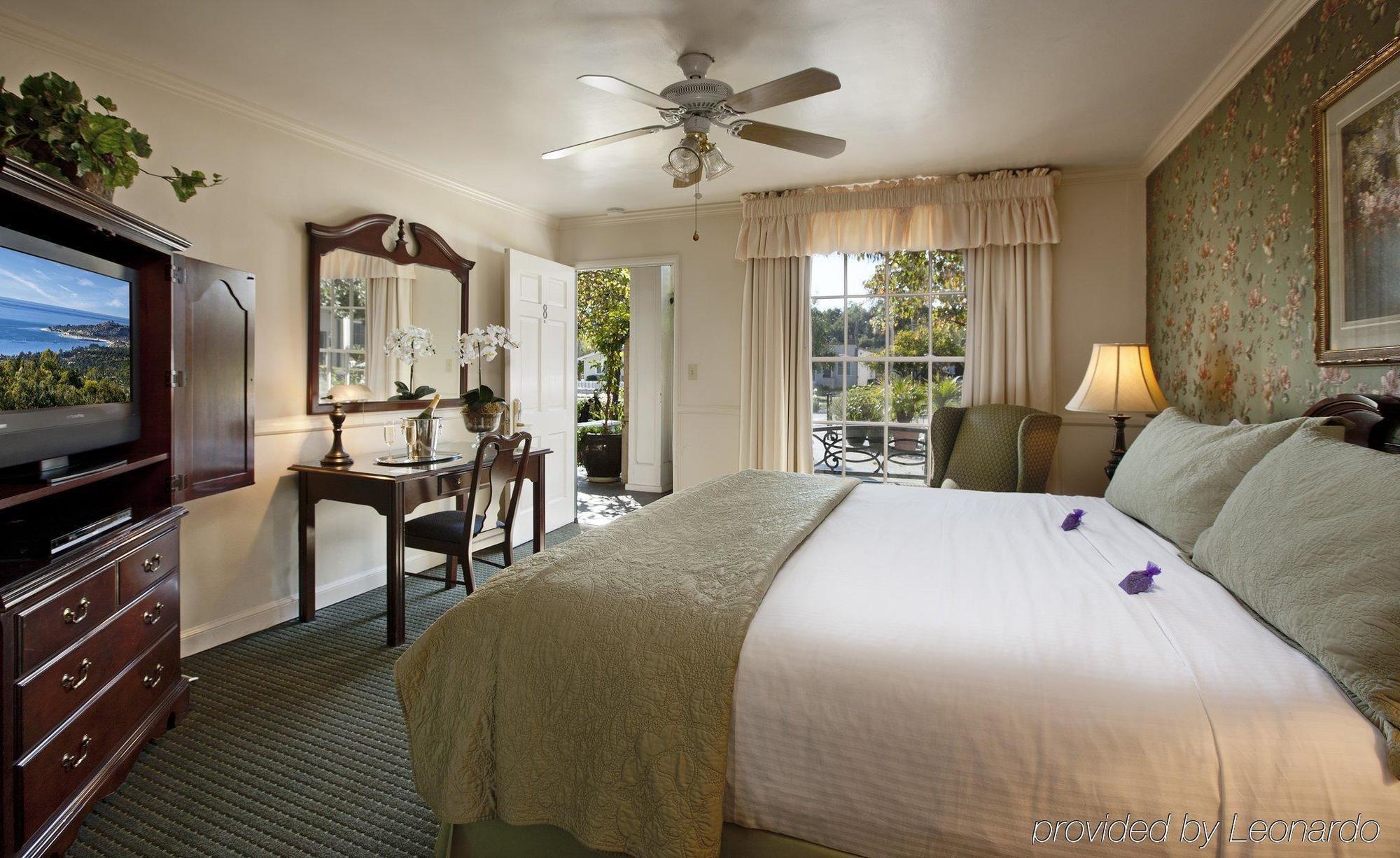 Lavender Inn By The Sea Santa Barbara Room photo